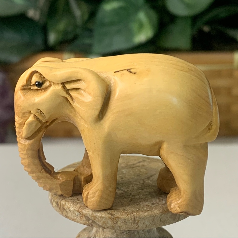 Vintage Boxwood Elephant Netsuke Hand Carved Wood Wild Animal Figurine Carving - Picture 5 of 11